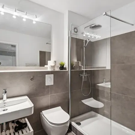 Traumhafte Mitten In Charlottenburg Apartament