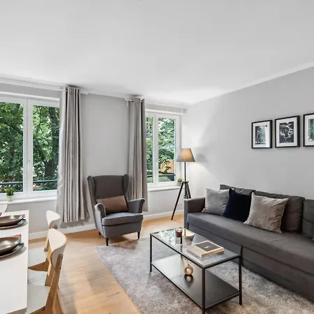 Traumhafte Mitten In Charlottenburg Апартаменты *