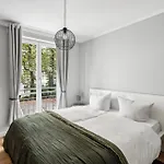 Traumhafte Mitten In Charlottenburg Apartment *